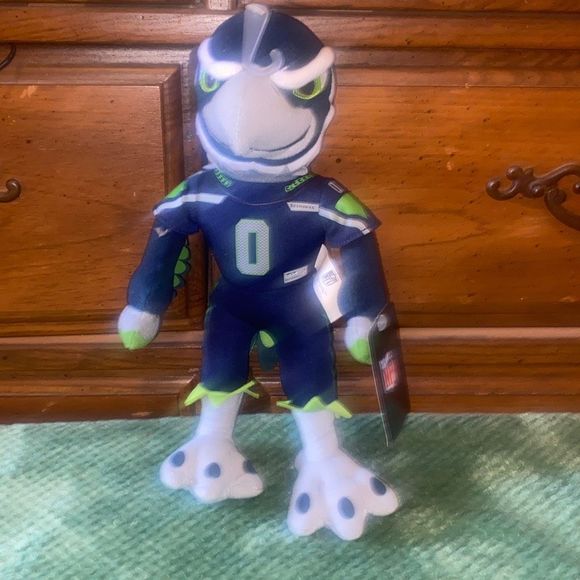 BLITZ-SEATTLE SEAHAWKS NFL TEAM MASCOT- 10” PLUSH DOLL - Picture 1 of 6